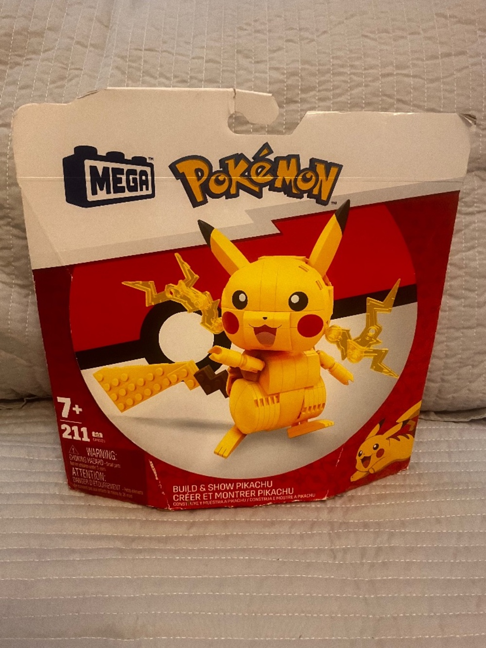 MEGA Pokémon Build & Show Pikachu Poseable Building Set 211pc GMD31 - New